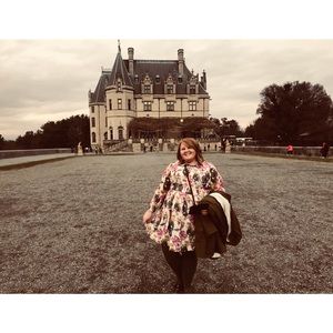 Meet your Posher, Lauren